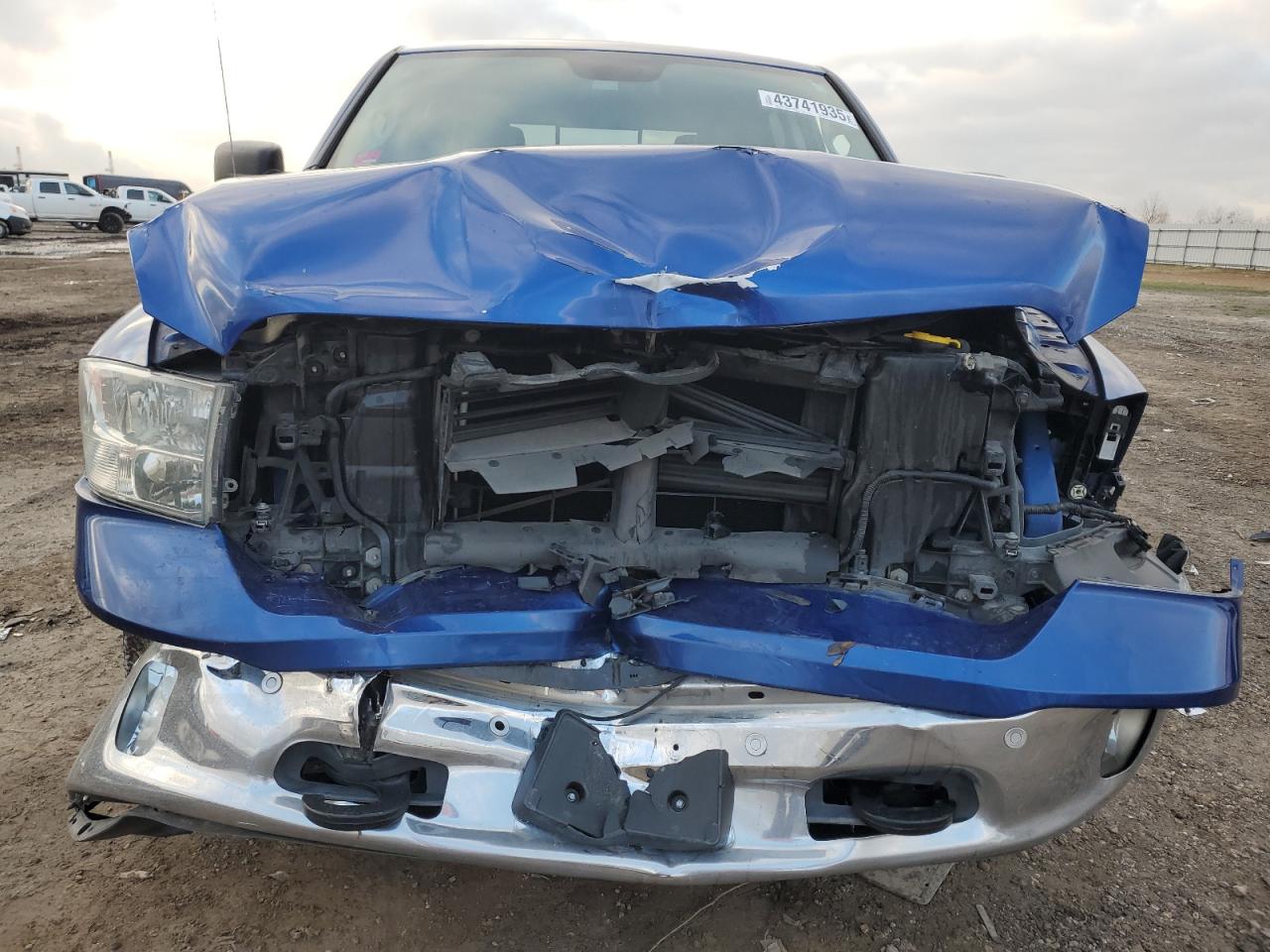2016 RAM 1500 - Image 5