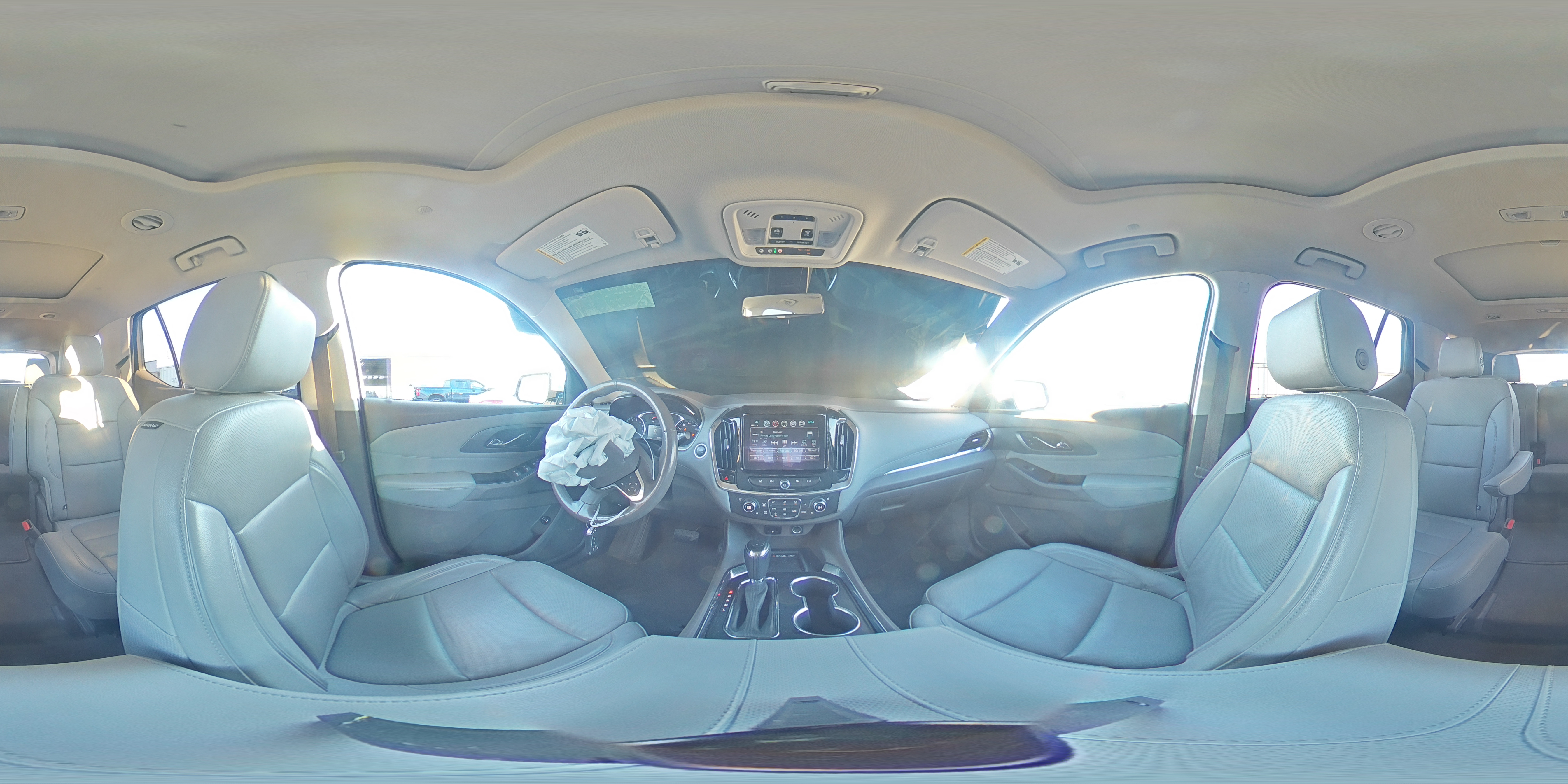 2018 Chevrolet Traverse - Image 16