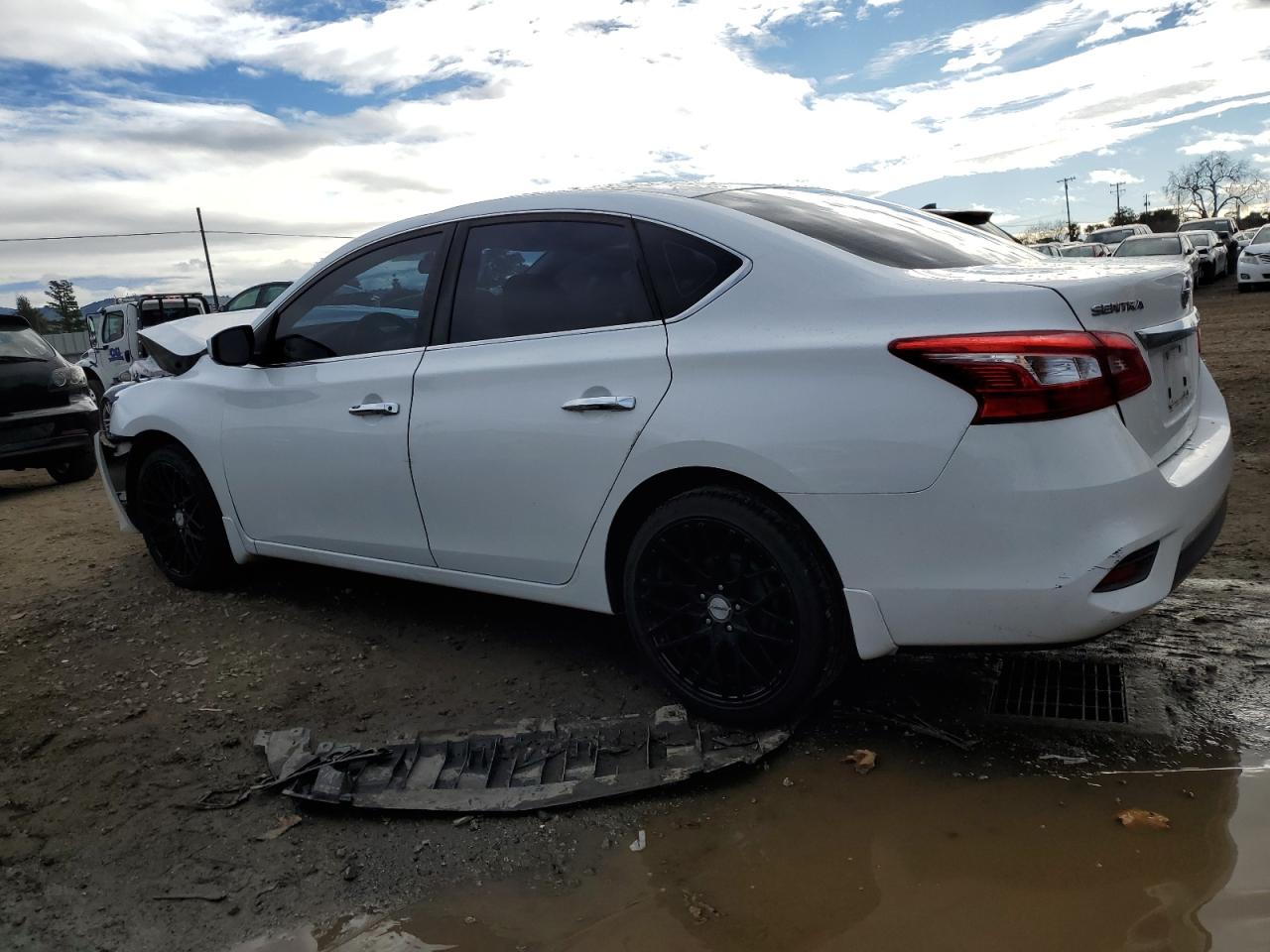 2016 Nissan Sentra - Image 2