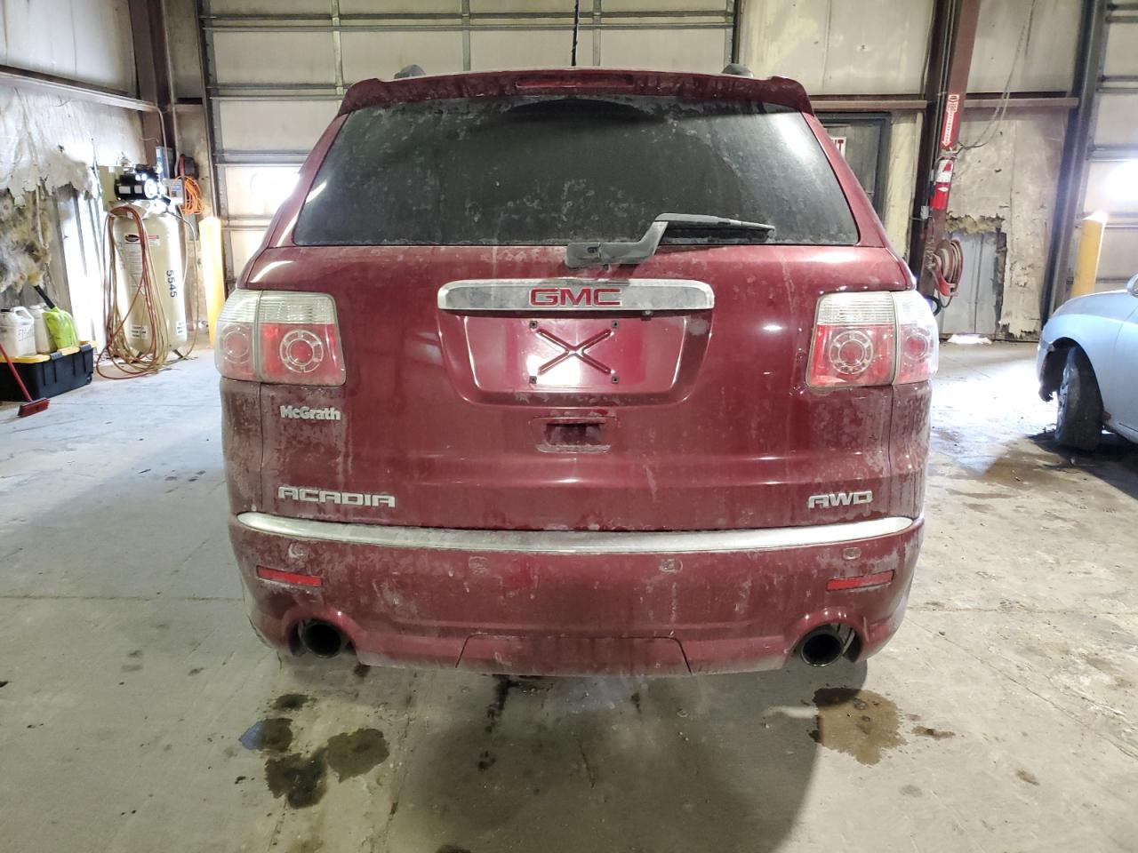 2011 GMC Acadia - Image 6
