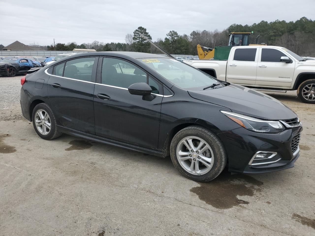 2018 Chevrolet Cruze - Image 4