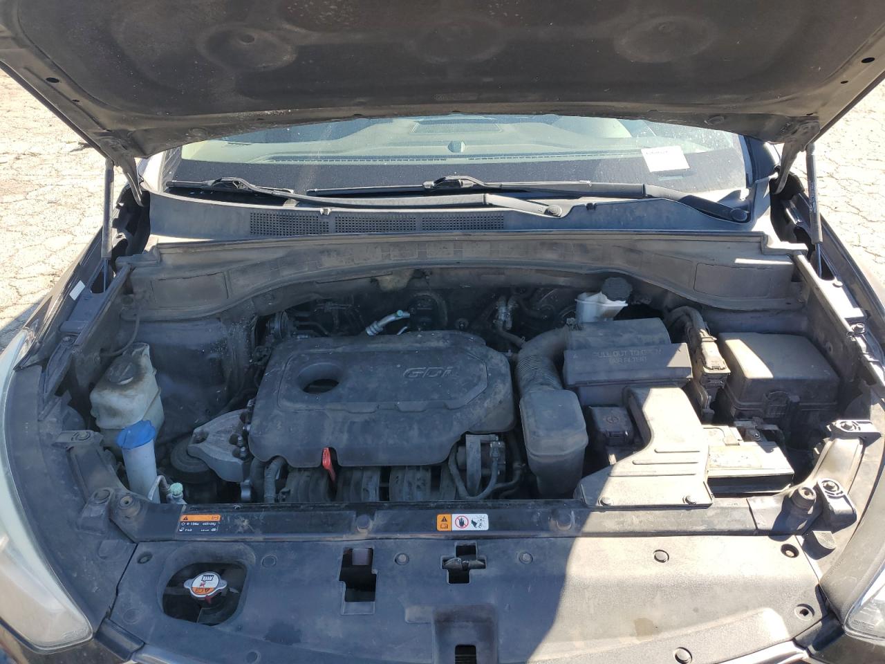 2017 Hyundai Santa Fe - Image 11