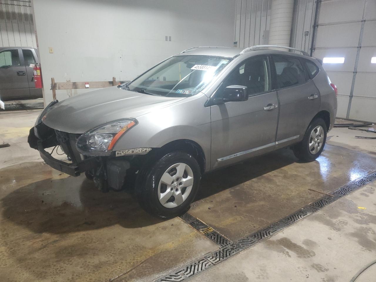 2014 Nissan Rogue - Image 1