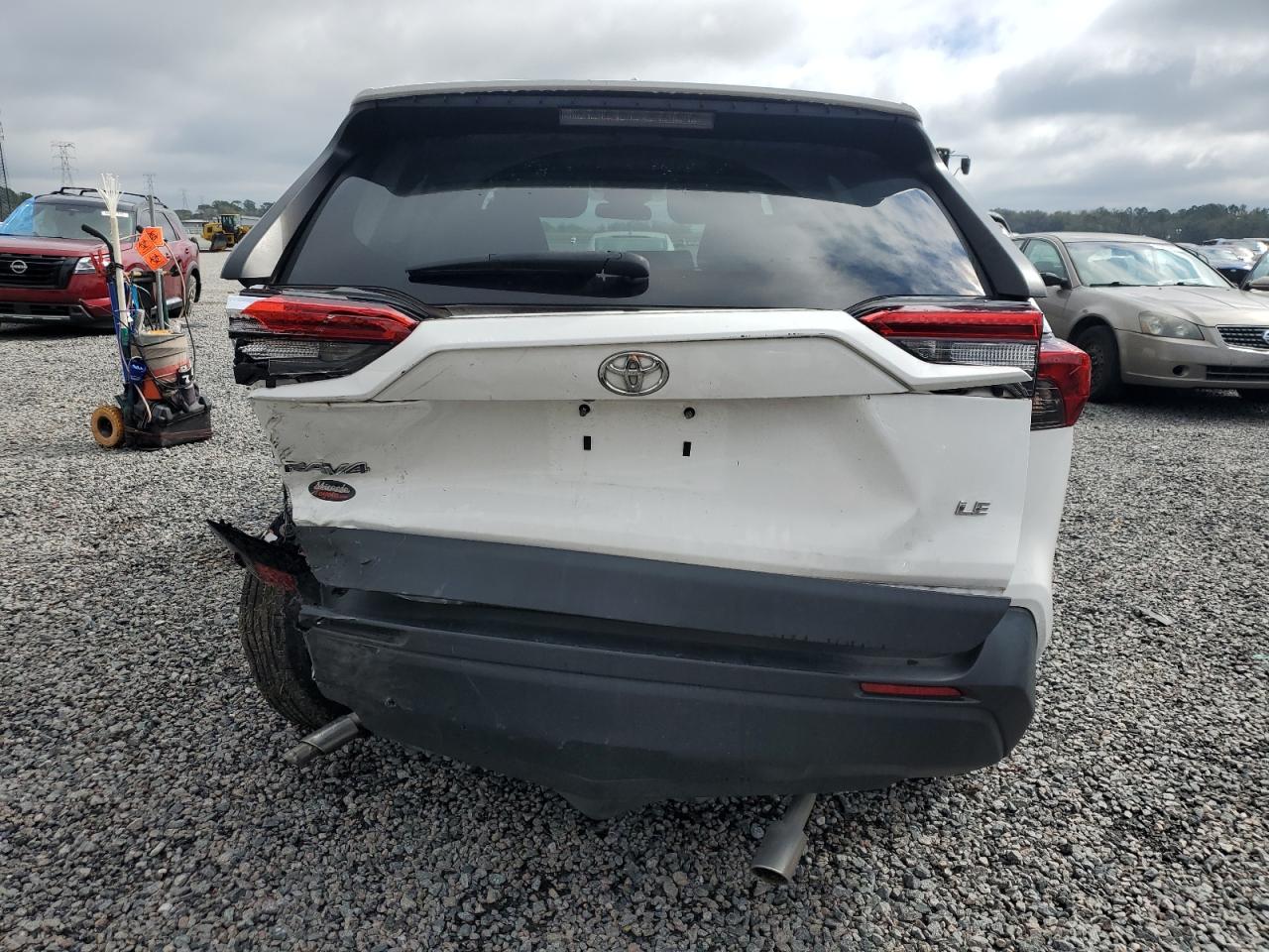 2020 Toyota RAV 4 - Image 6