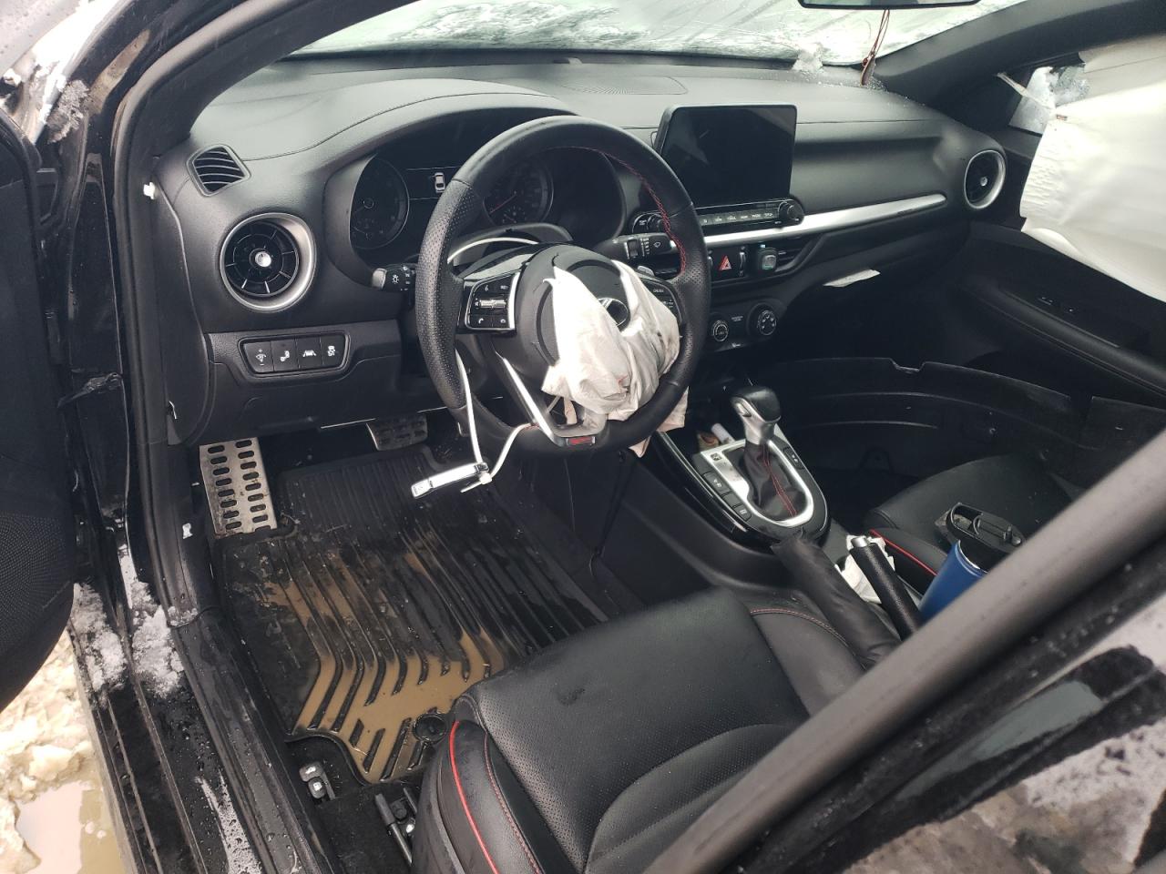 2021 Kia Forte - Image 8