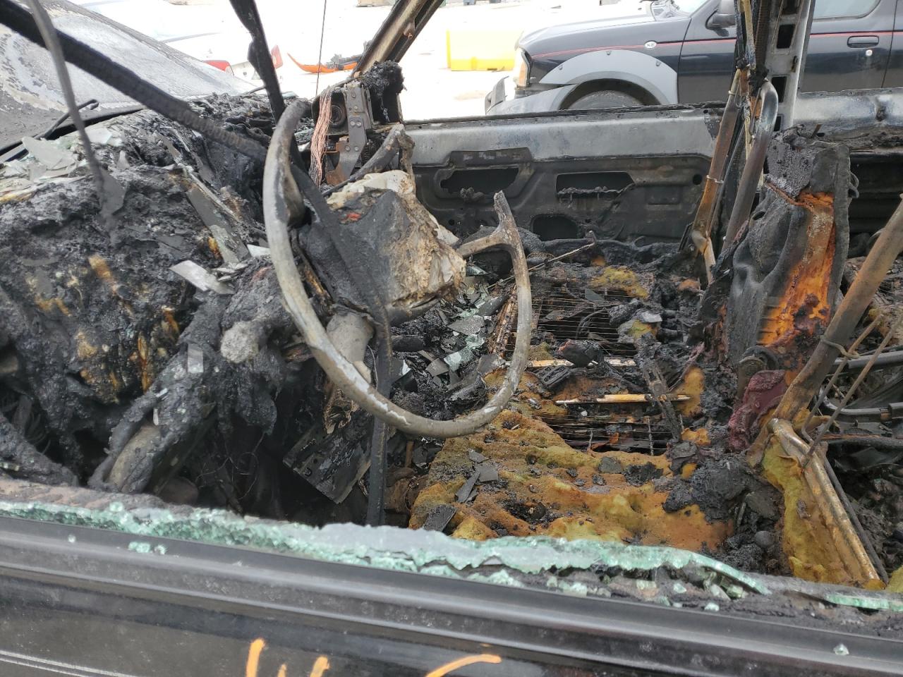 1998 Chevrolet Gmt-400 K1500 VIN: 2GCEK19R9W1107875 Lot: 44901355