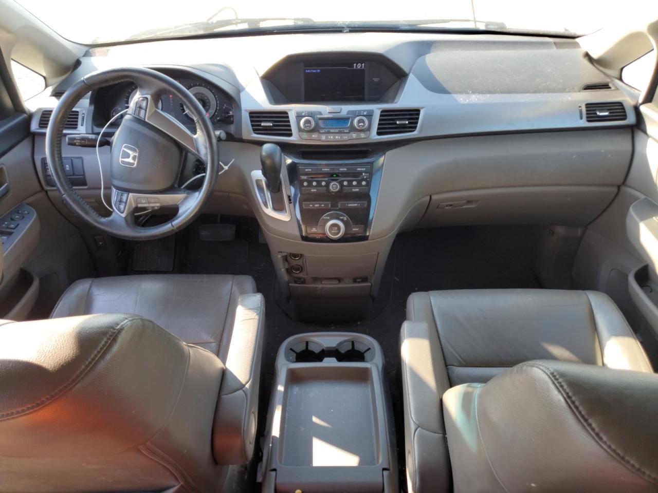 2012 Honda Odyssey - Image 8