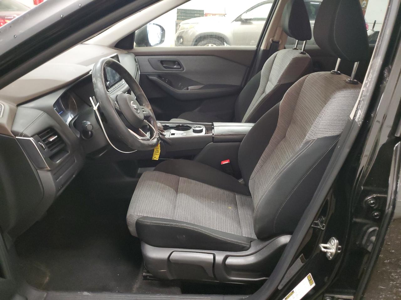 2021 Nissan Rogue - Image 7