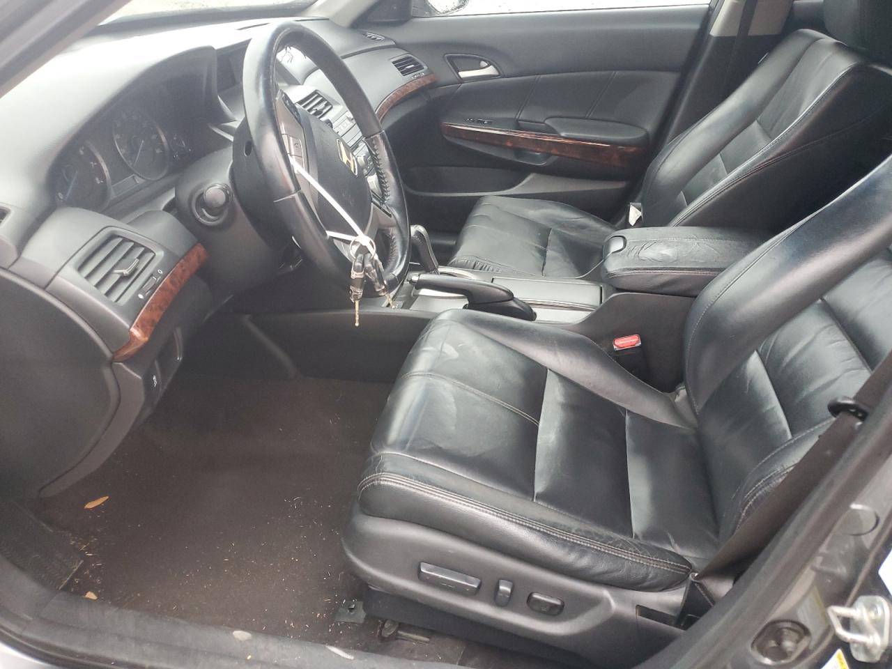 2010 Honda Accord - Image 7
