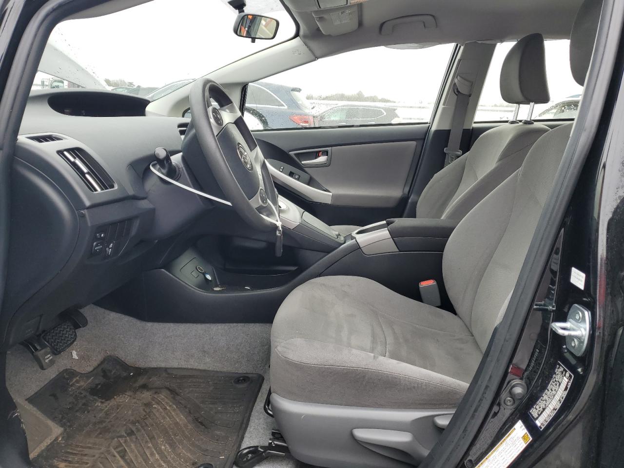 2015 Toyota Prius - Image 7
