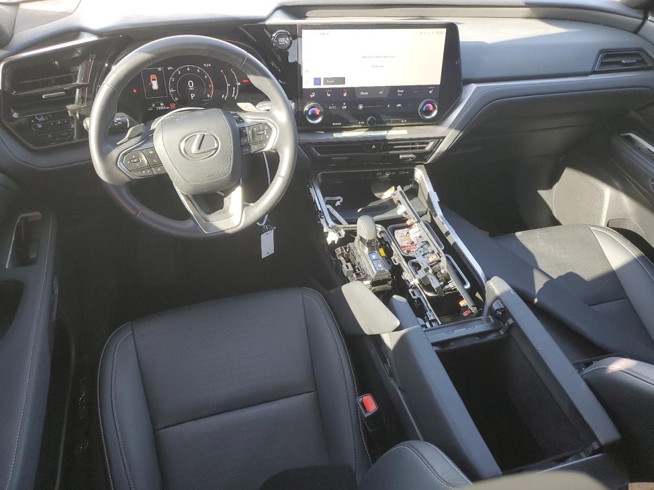 2024 Lexus TX - Image 8