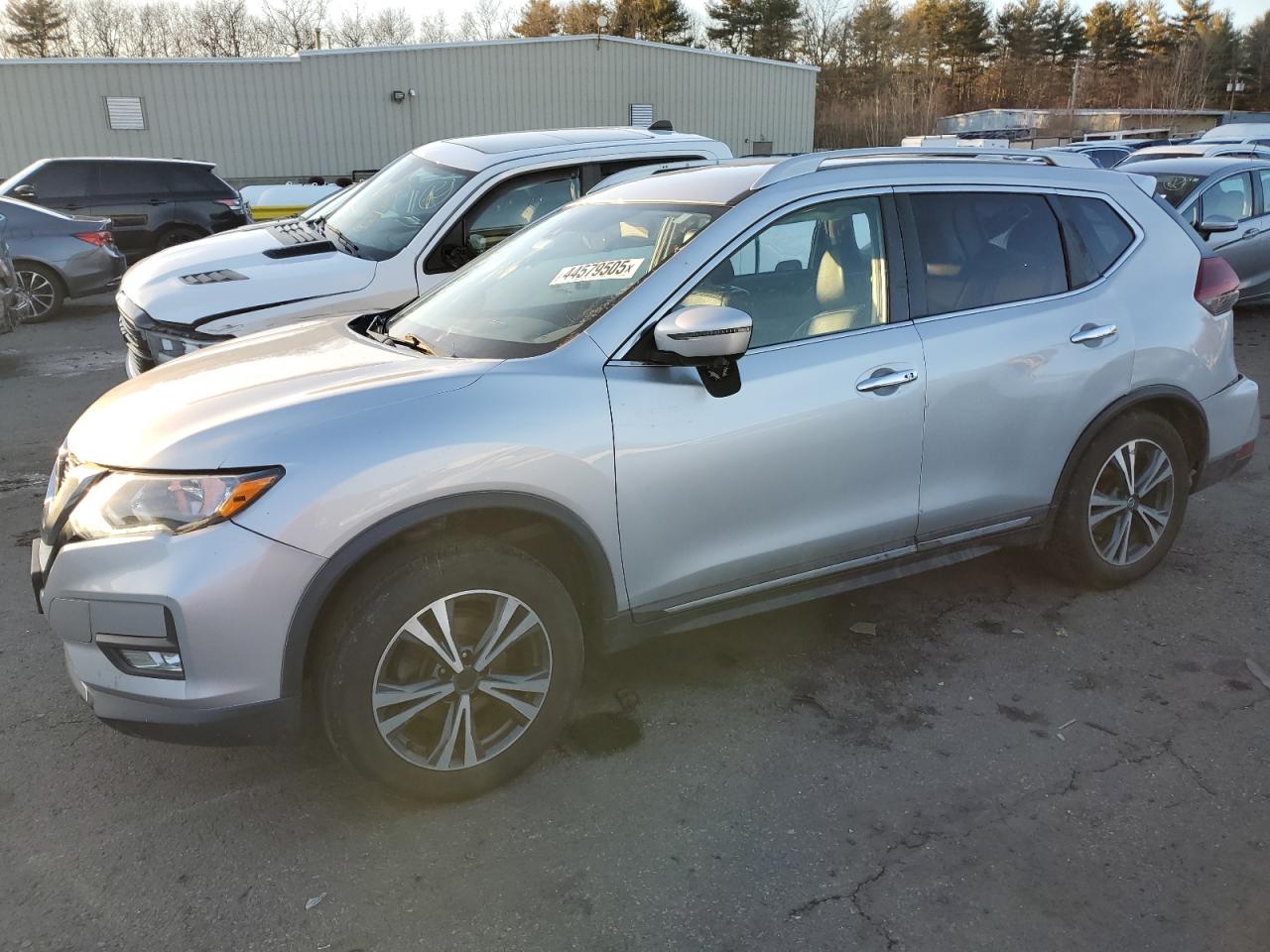 2018 Nissan Rogue - Image 1