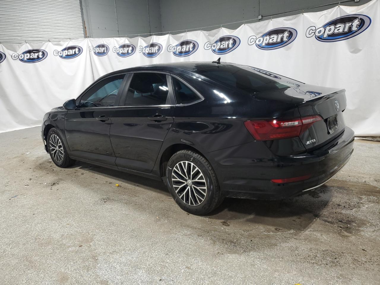 2021 Volkswagen Jetta - Image 2