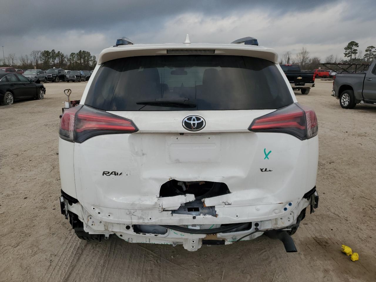 2018 Toyota RAV 4 - Image 6
