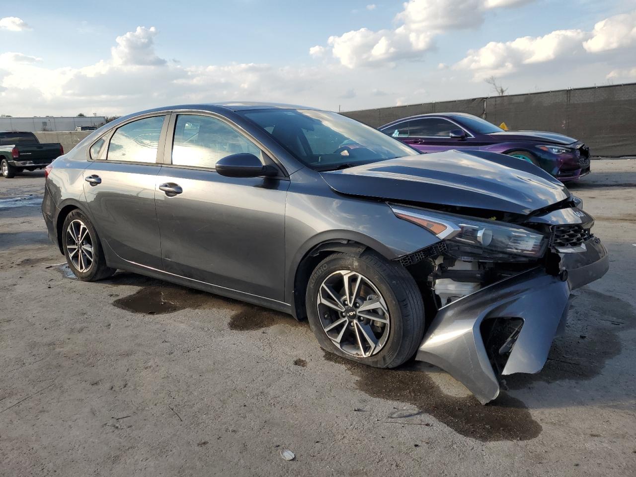2022 Kia Forte - Image 4