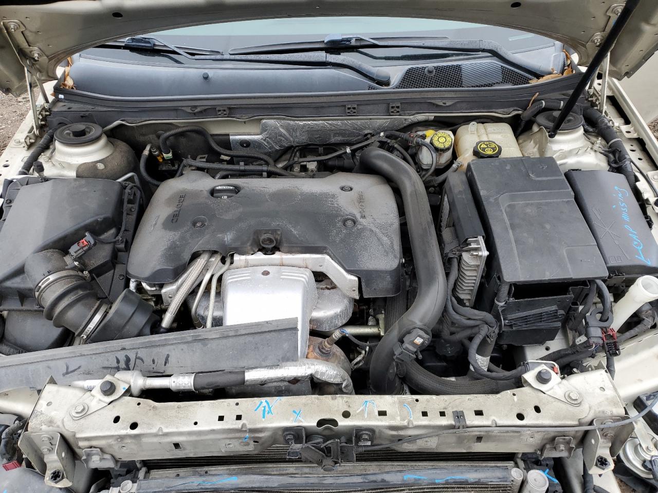 2014 Buick Regal - Image 12