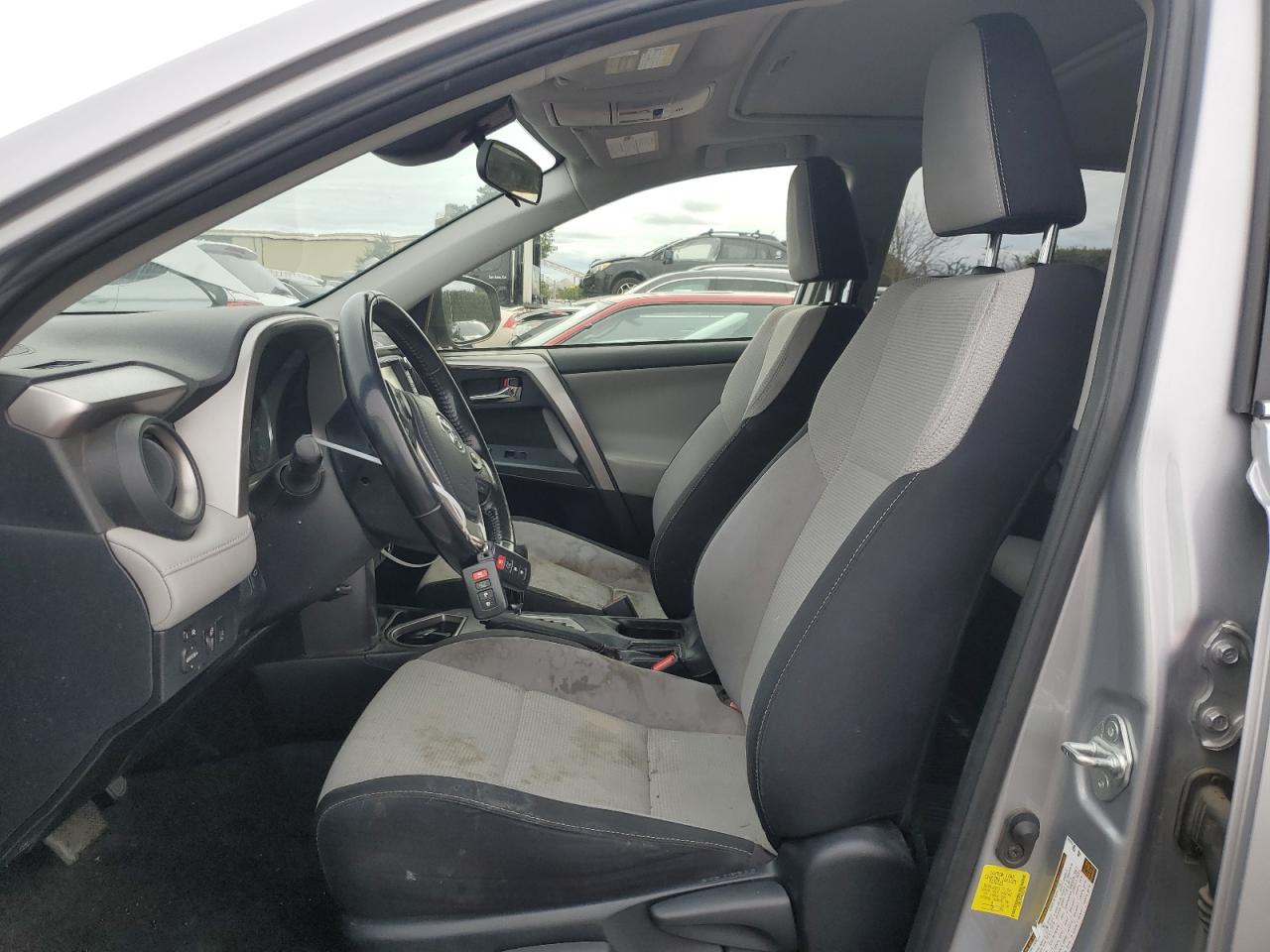 2018 Toyota RAV 4 - Image 7