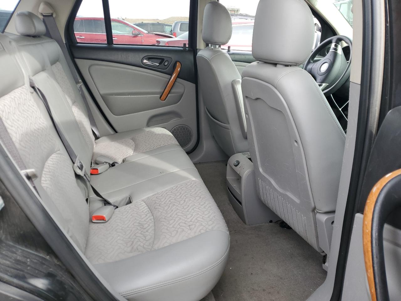 2007 Saturn VUE - Image 10