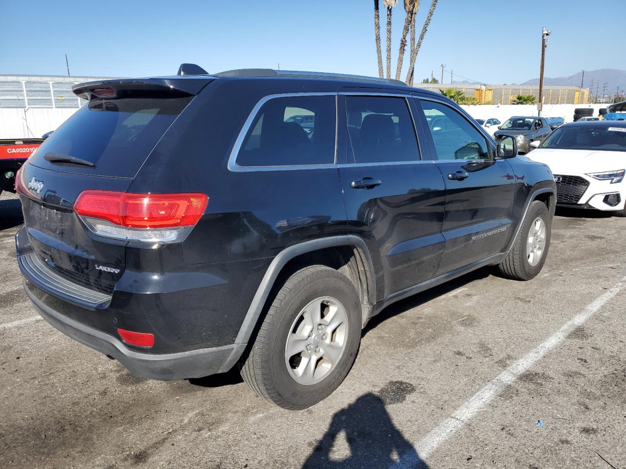 2017 Jeep Grand Cherokee - Image 3