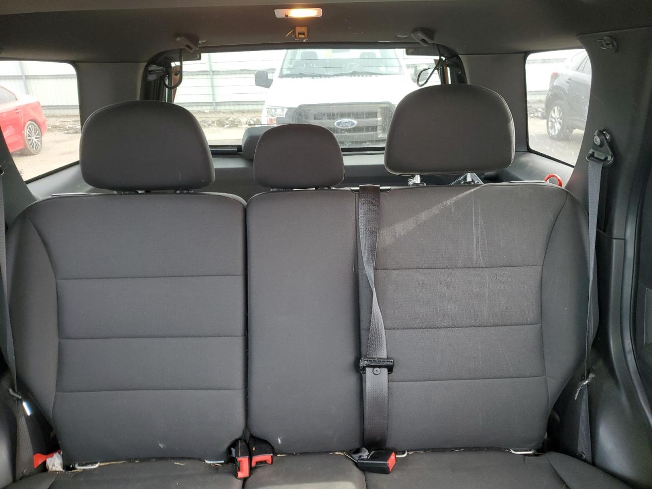 2010 Ford Escape - Image 10