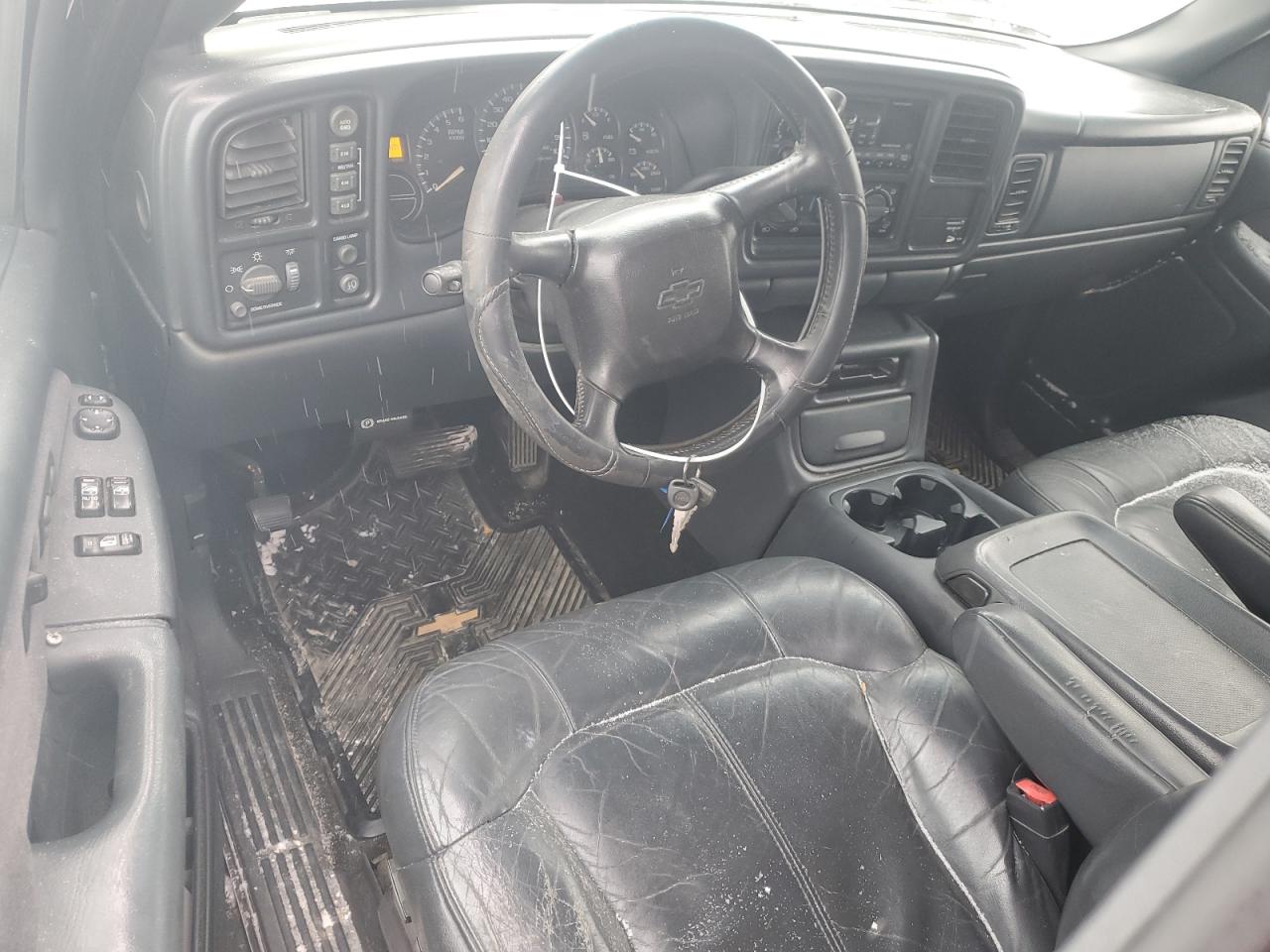 2002 Chevrolet Silverado - Image 8