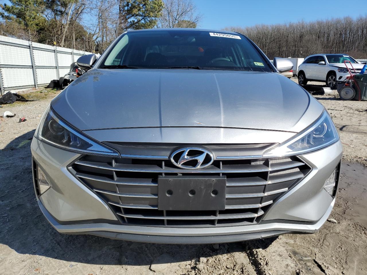 2020 Hyundai Elantra - Image 5