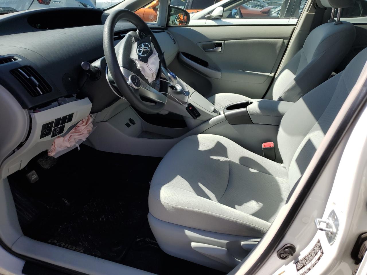2012 Toyota Prius - Image 7