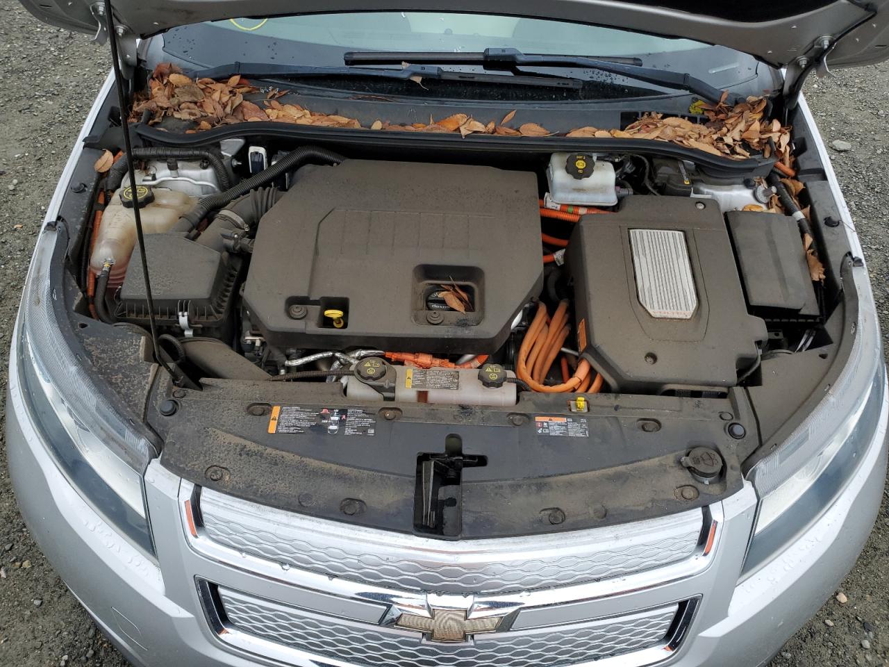 2014 Chevrolet Volt - Image 11