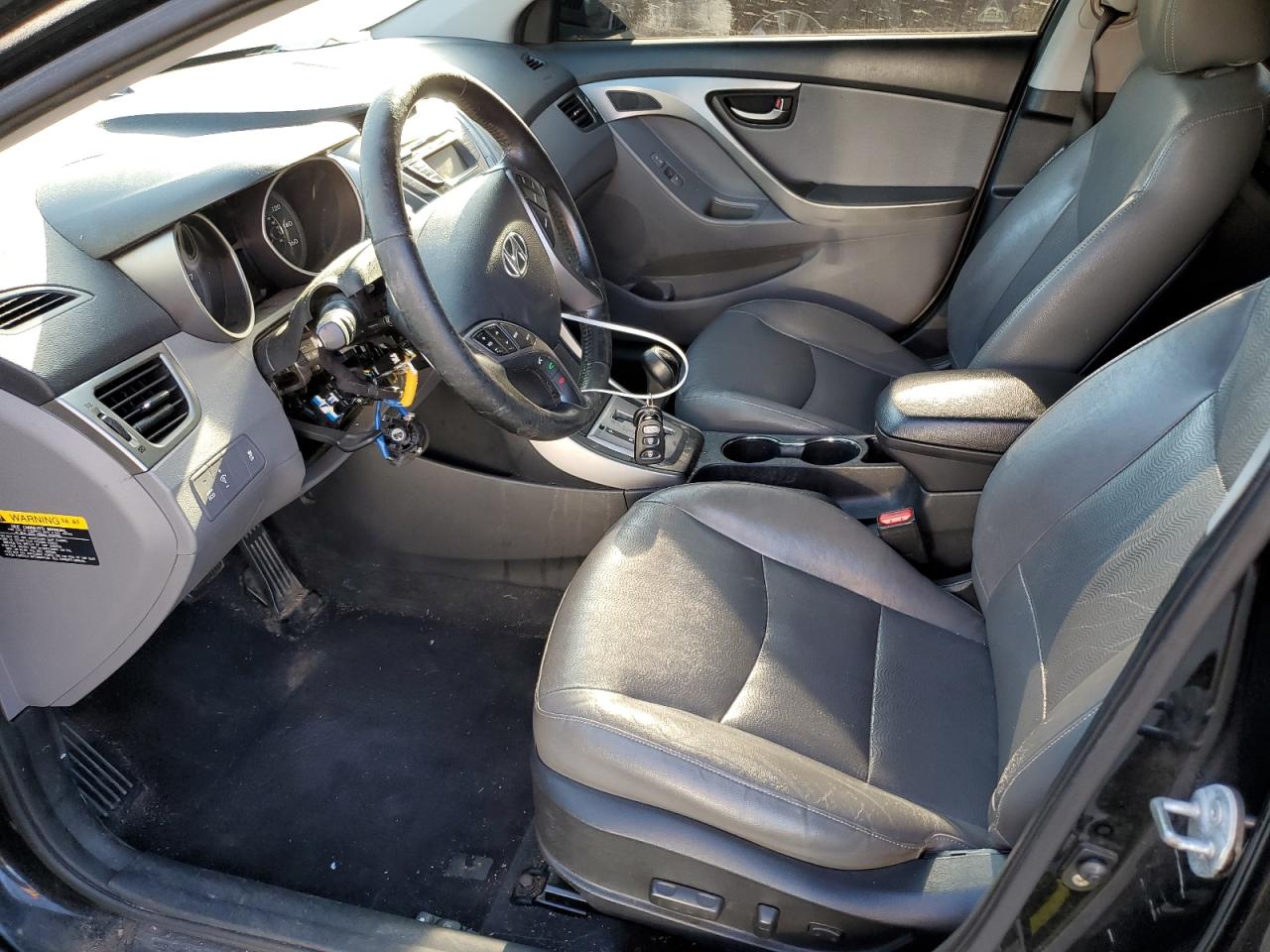 2013 Hyundai Elantra - Image 7