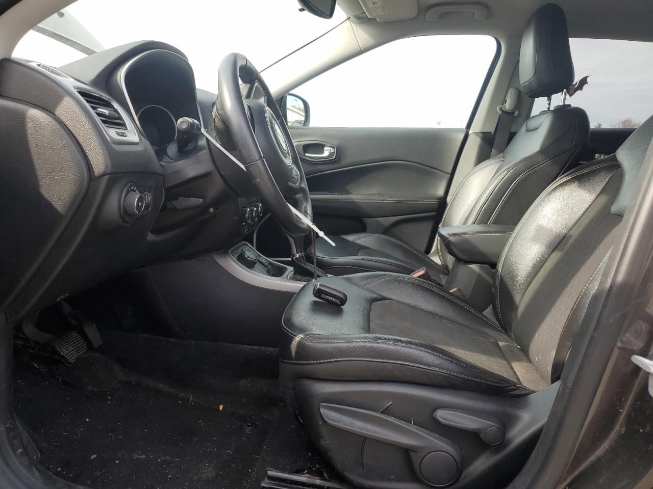 2018 Jeep Compass - Image 7