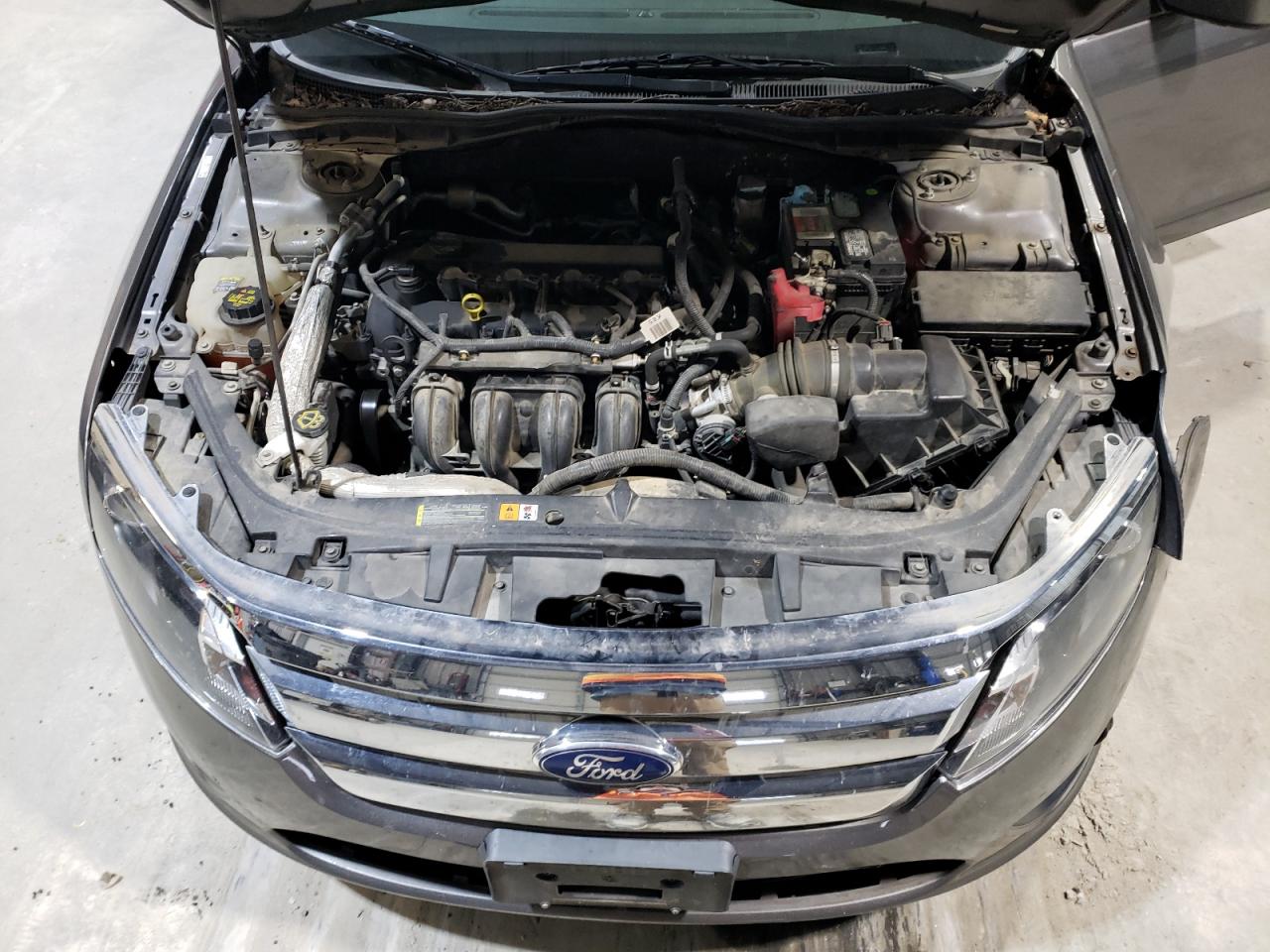 2012 Ford Fusion - Image 12