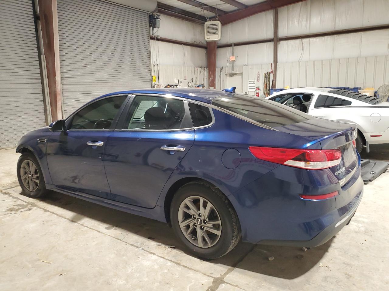 2019 Kia Optima - Image 2