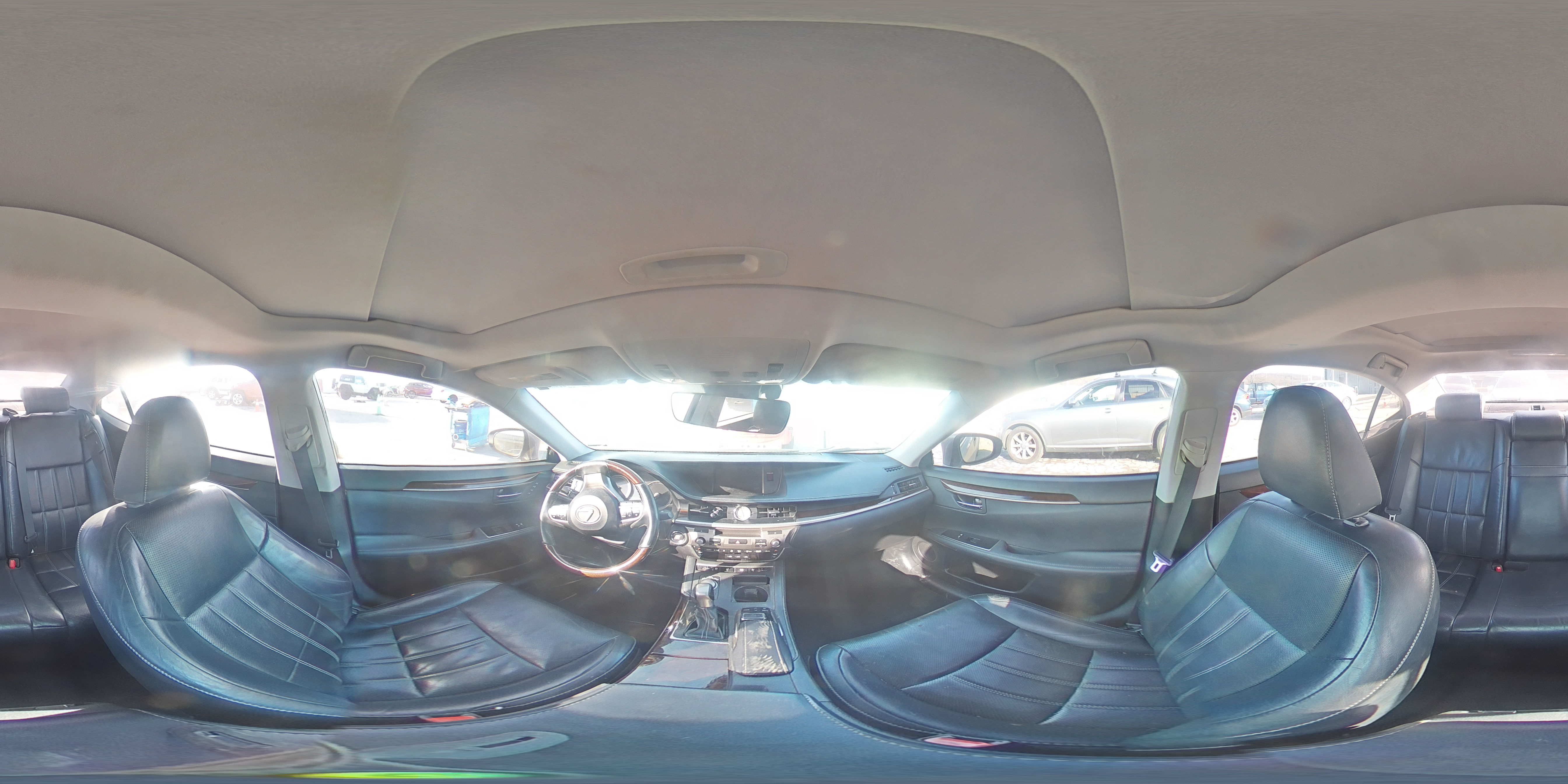 2018 Lexus ES - Image 12