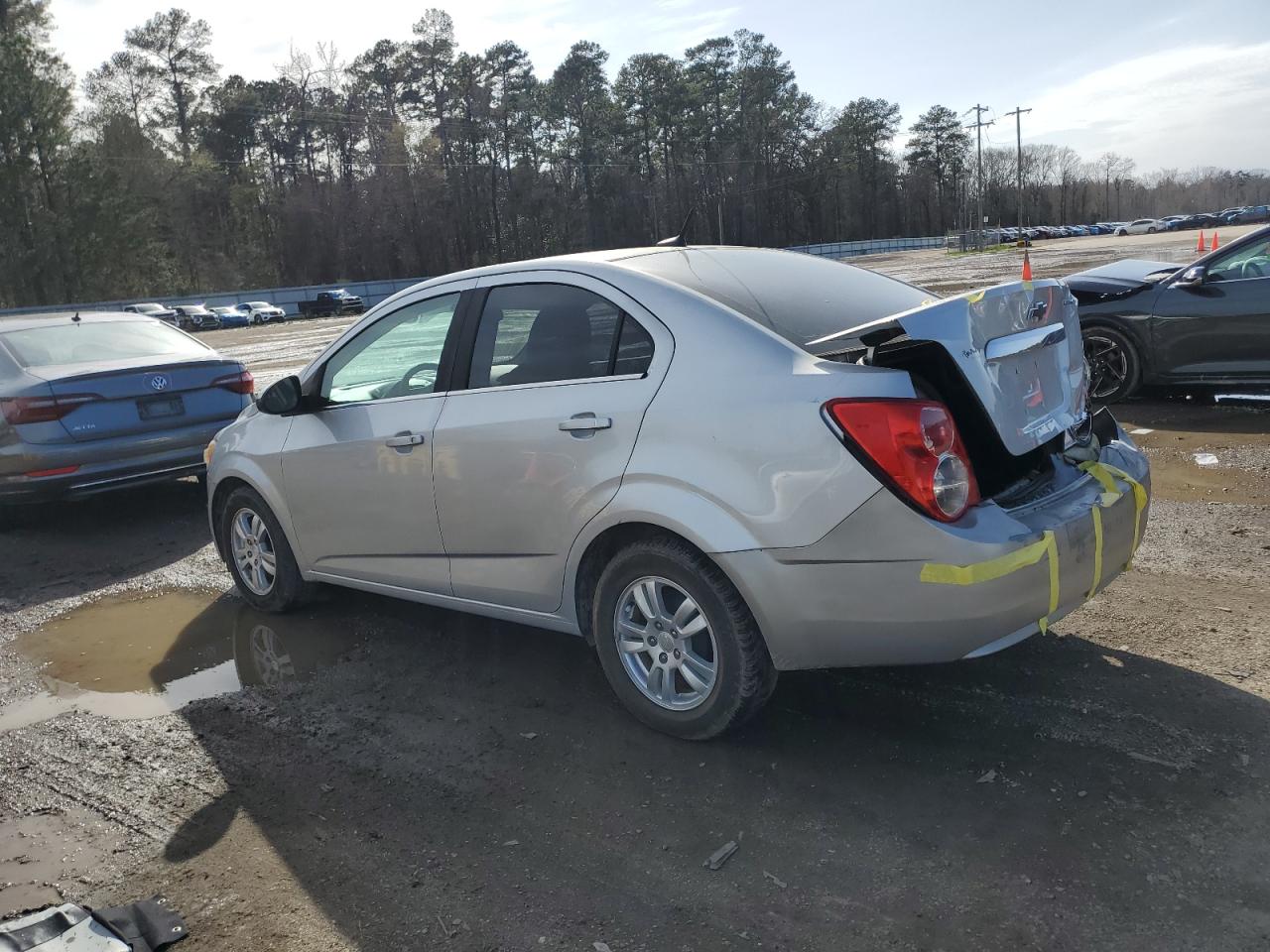 2013 Chevrolet Sonic - Image 2