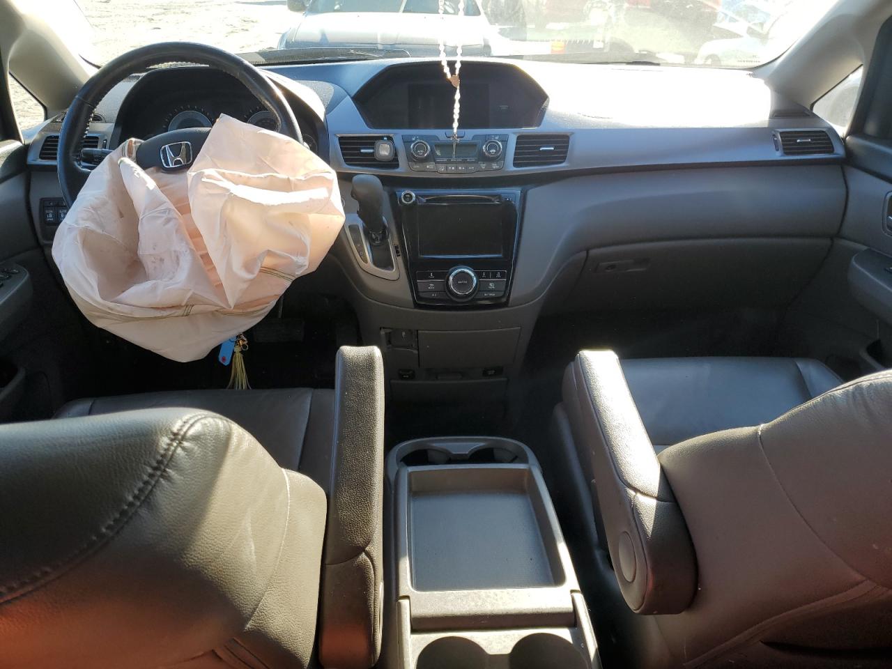 2015 Honda Odyssey - Image 8