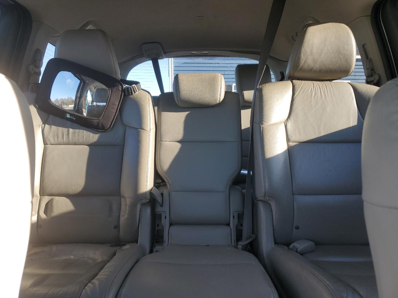 2011 Honda Odyssey - Image 10