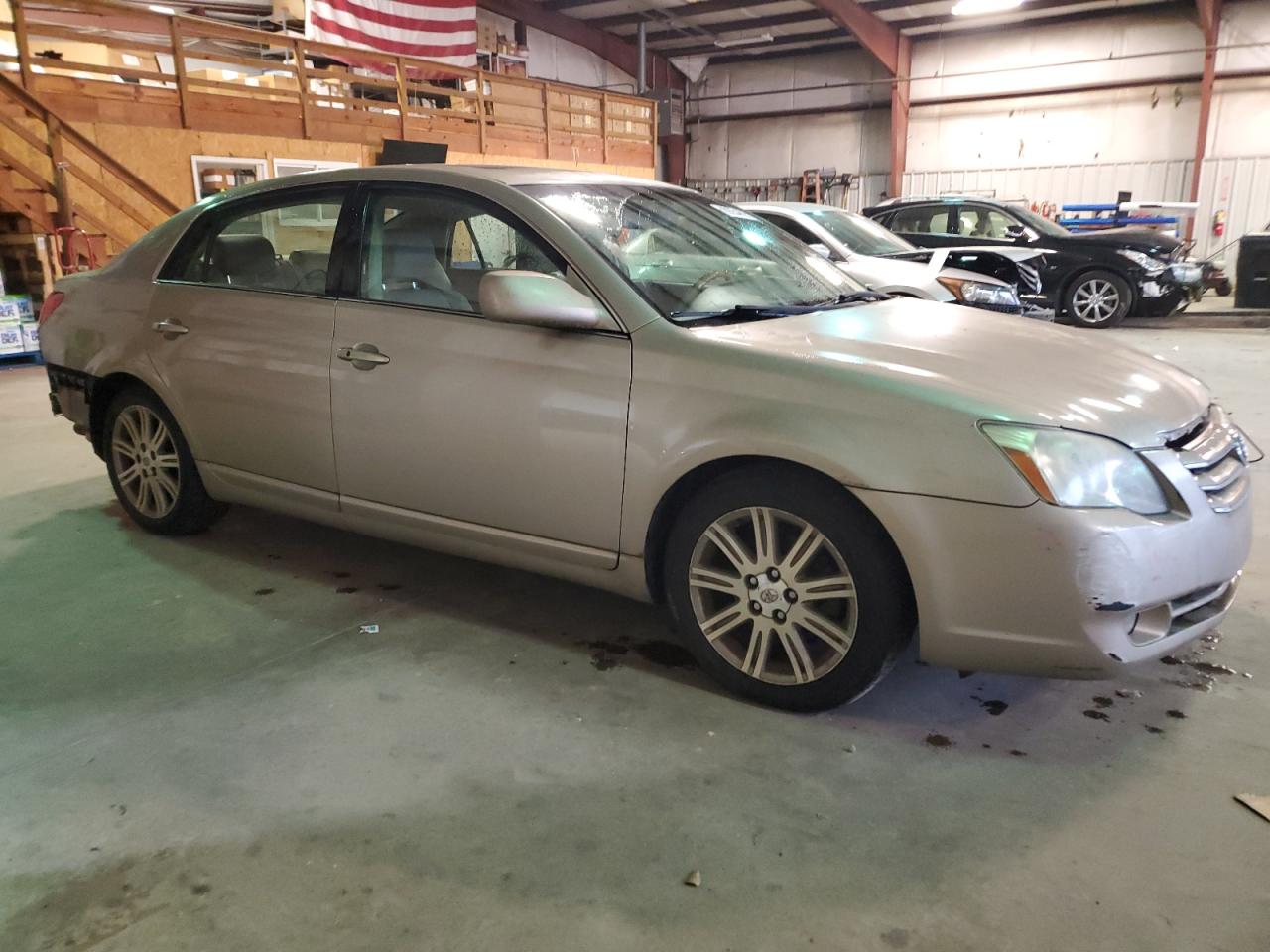 2006 Toyota Avalon - Image 4