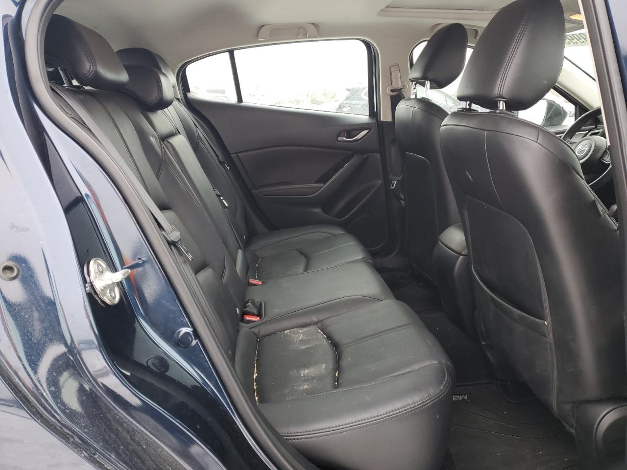2018 Mazda 3 - Image 10