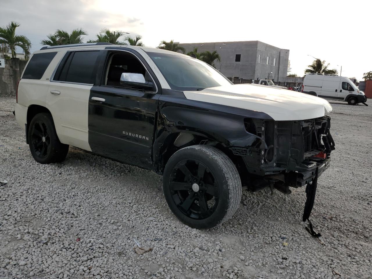 2015 Chevrolet Tahoe - Image 4
