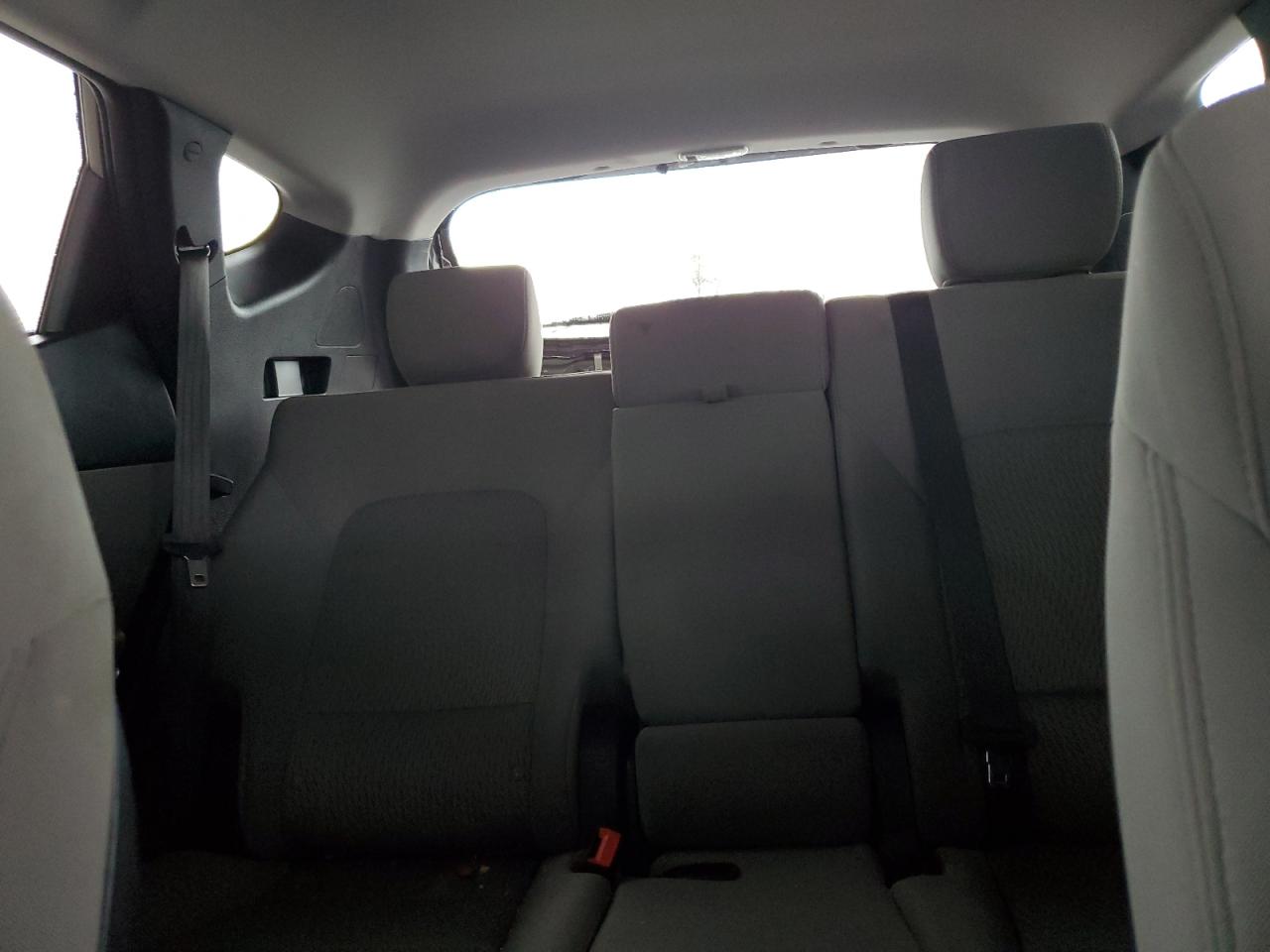 2017 Hyundai Santa Fe - Image 10