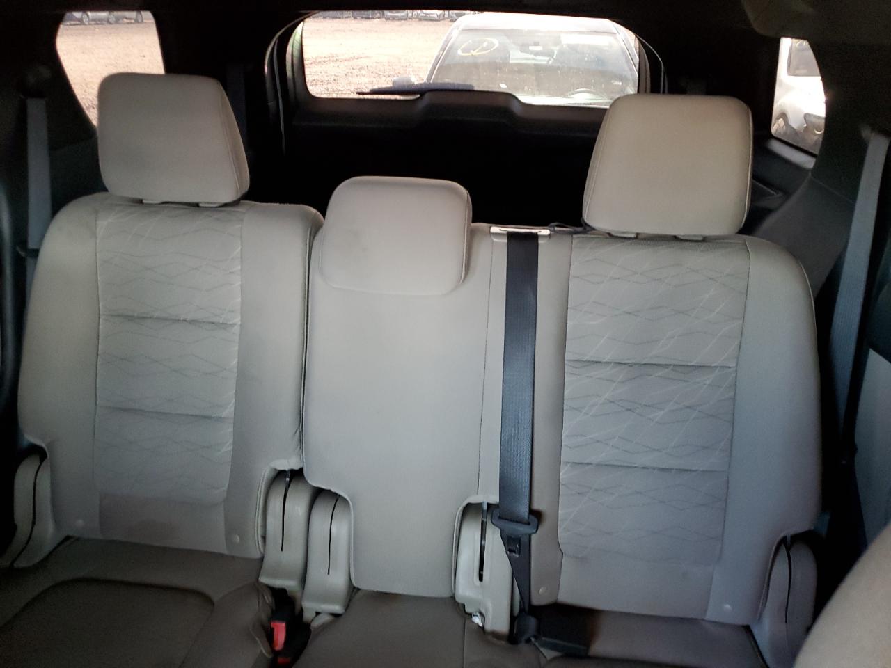 2013 Ford Explorer - Image 10