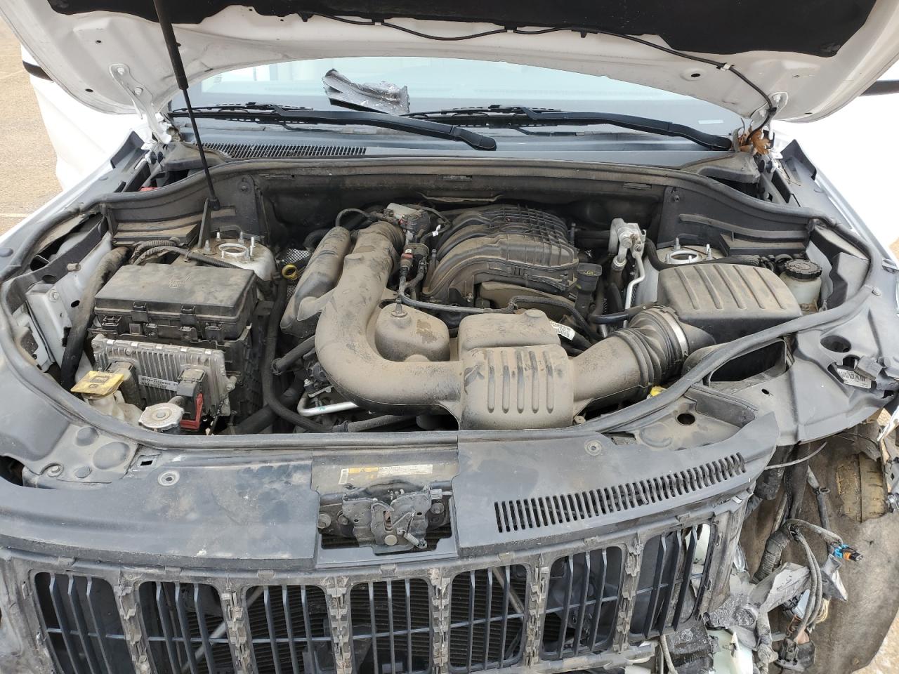 2015 Jeep Grand Cherokee - Image 14