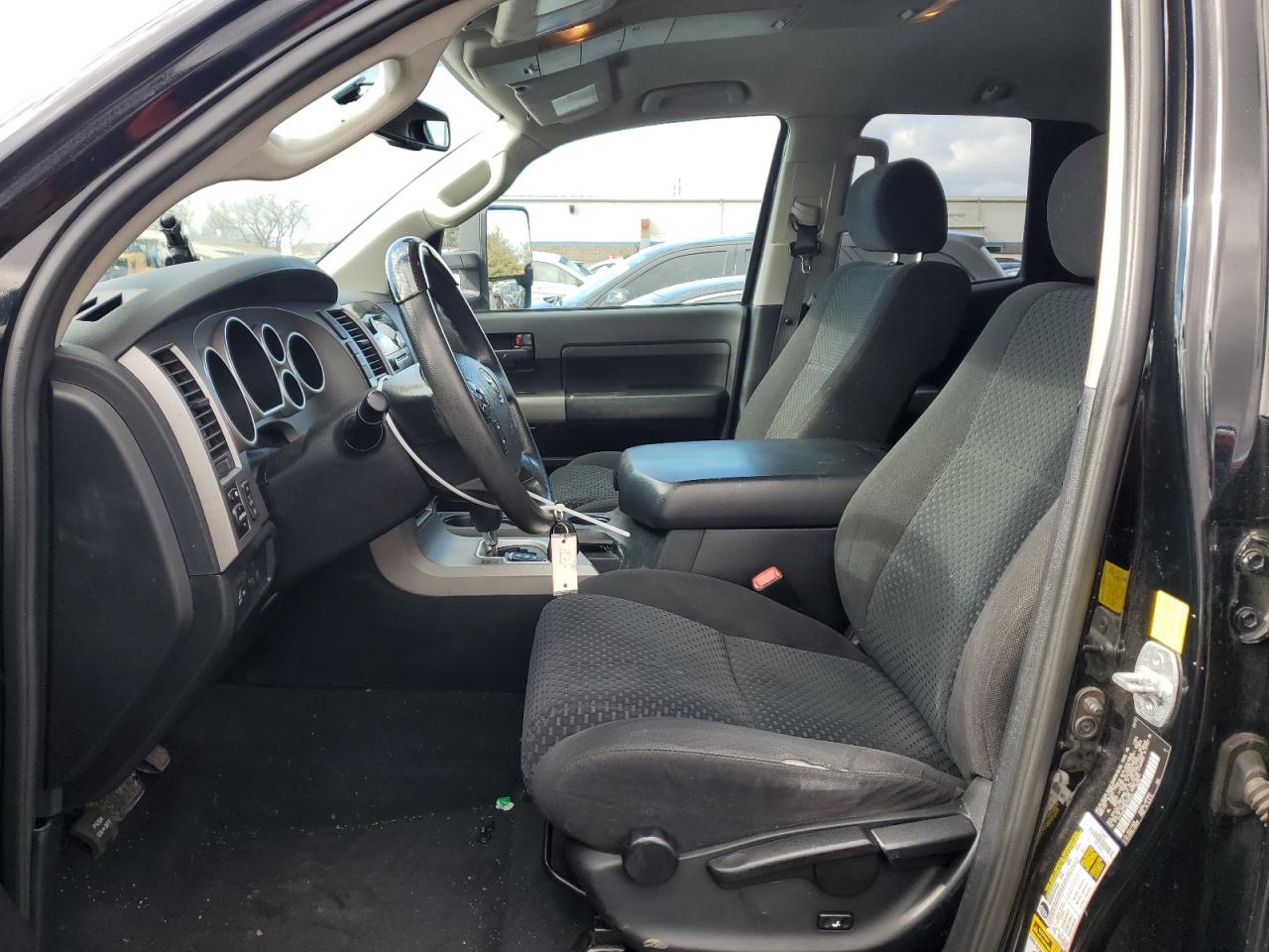 2011 Toyota Tundra - Image 7
