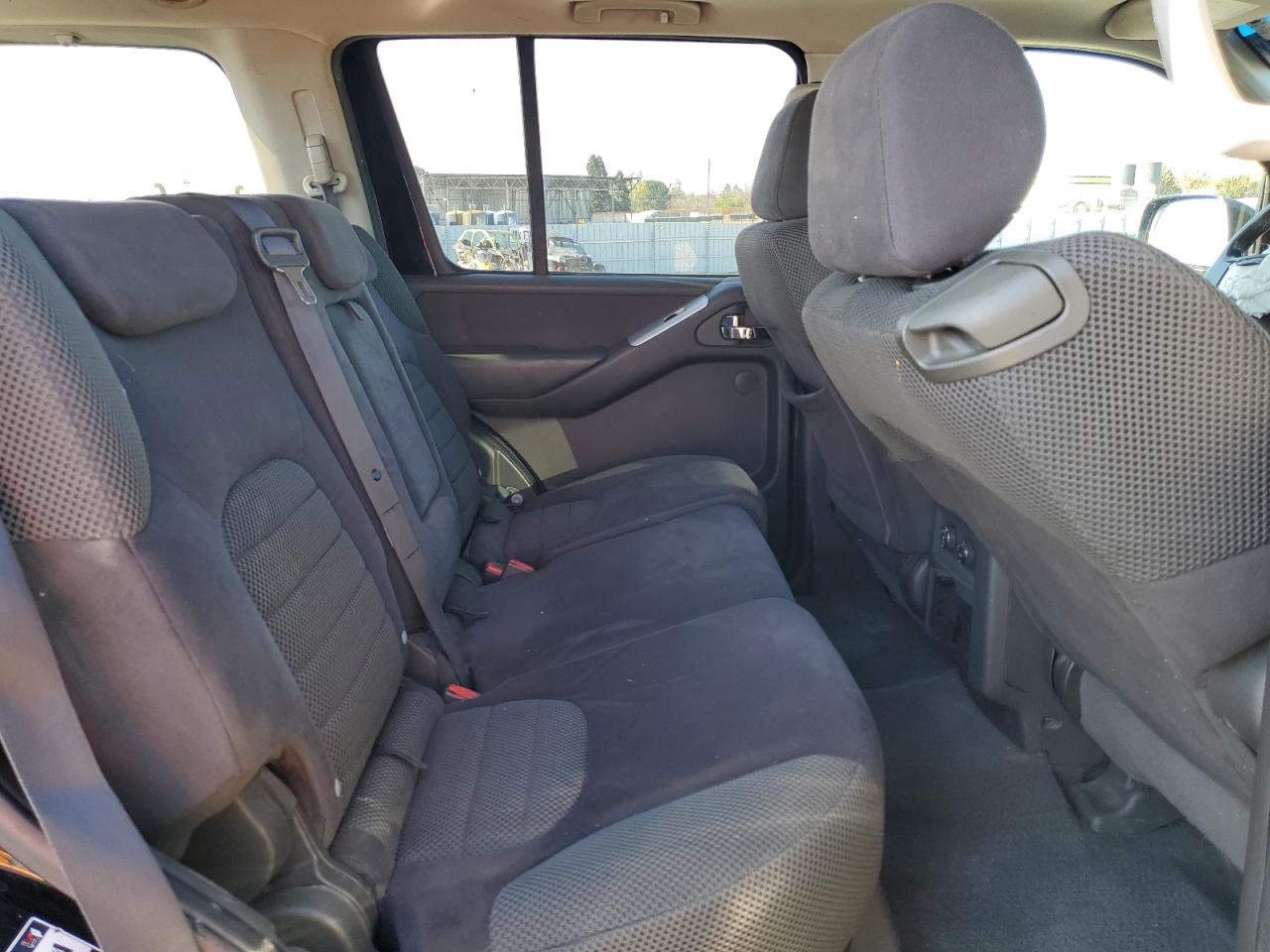 2008 Nissan Pathfinder - Image 11