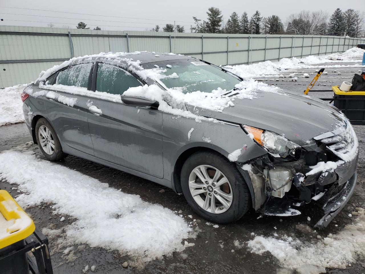 2013 Hyundai Sonata - Image 4