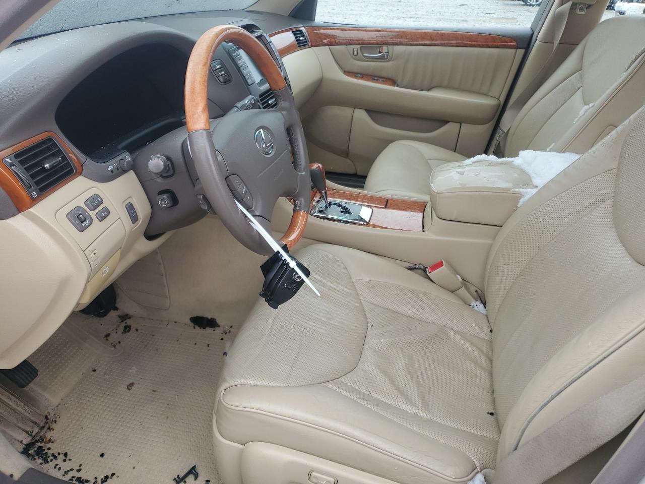 2006 Lexus LS - Image 7