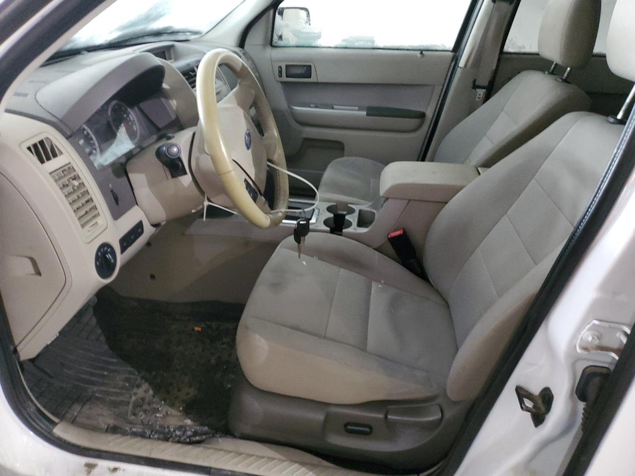 2012 Ford Escape - Image 7