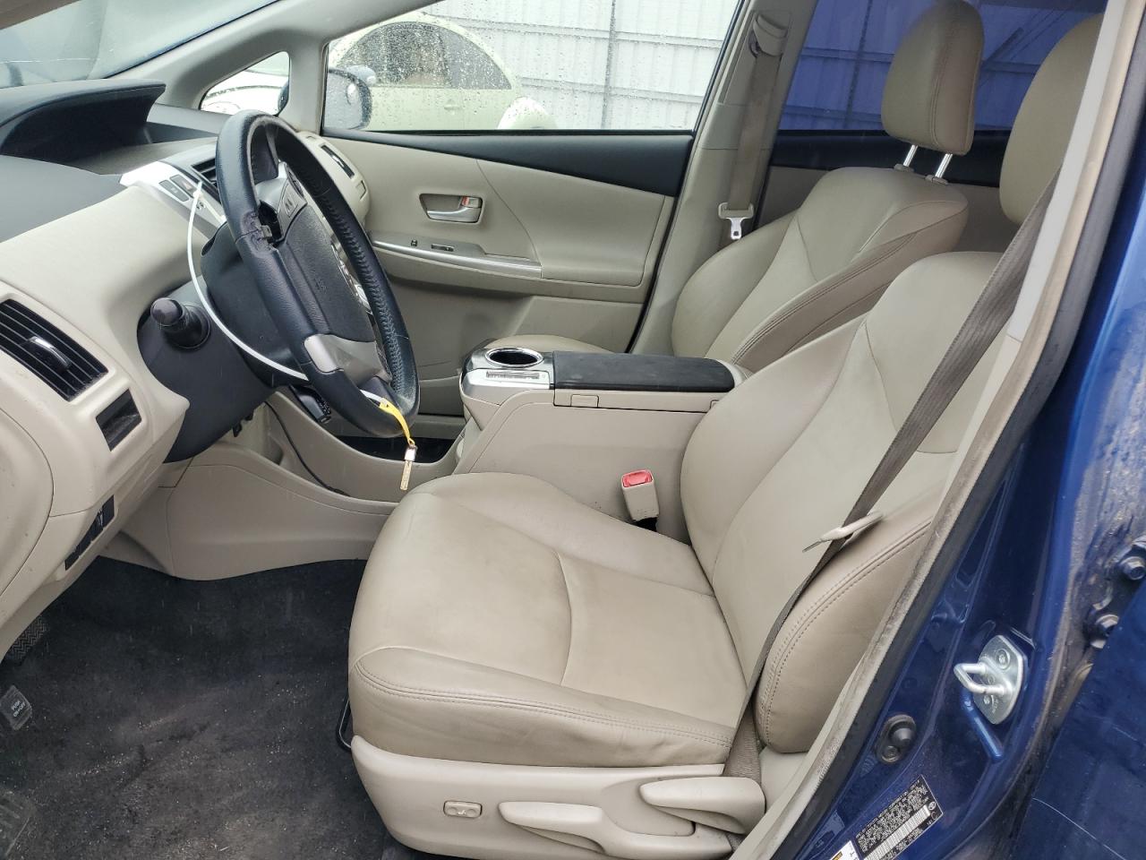 2014 Toyota Prius - Image 7
