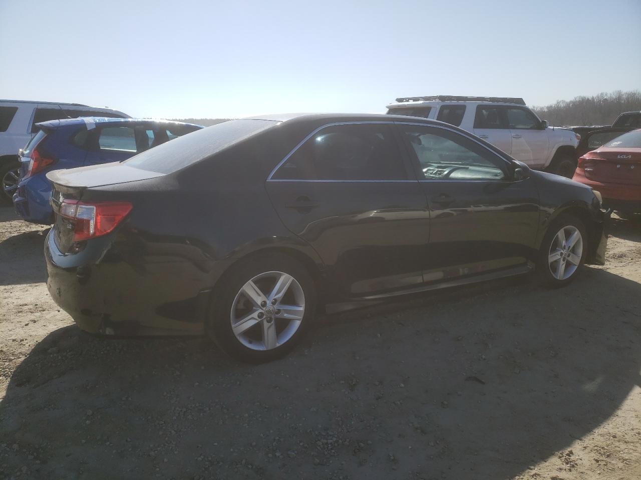 2014 Toyota Camry - Image 3