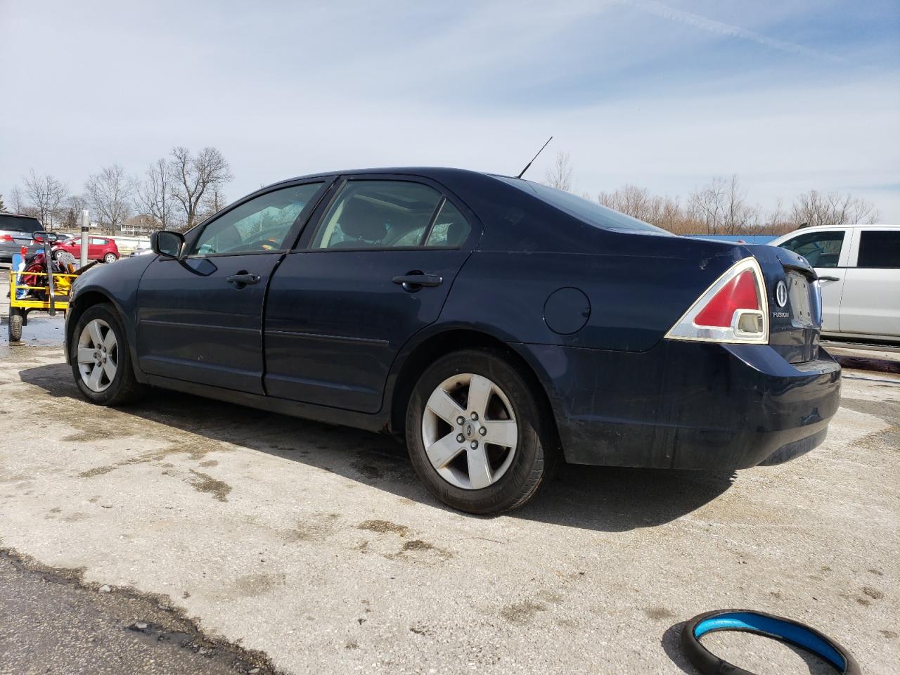 2009 Ford Fusion - Image 2